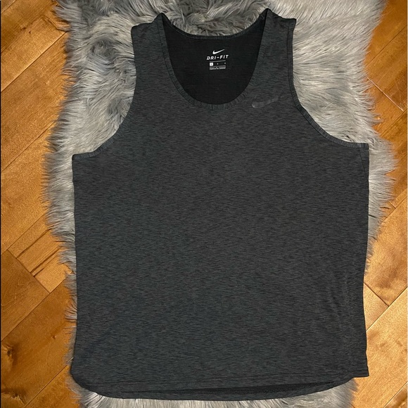 Nike Dri-Fit Dark Gray Tank Top Size Large - Picture 1 of 3